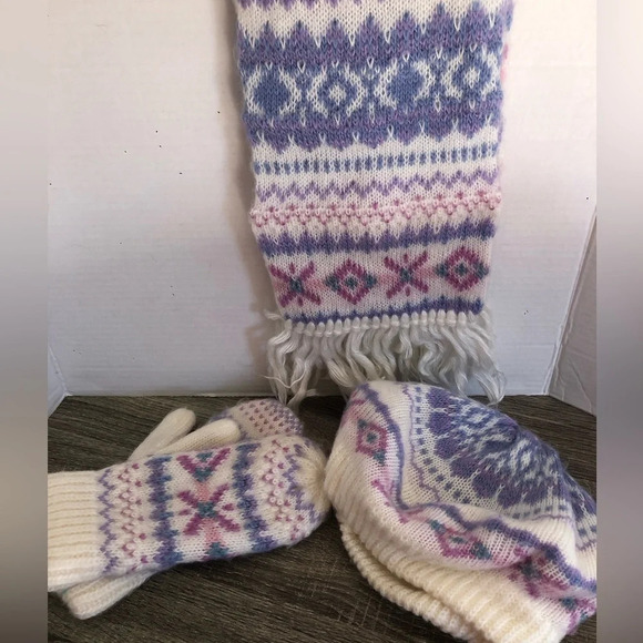 Vintage Aris Winter Accessories Set - Picture 1 of 10